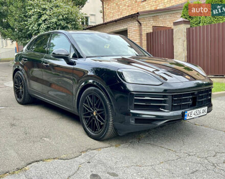 Порше Cayenne Coupe 2023 в Киеве на Automoto.ua Черный Порше Cayenne Coupe, объемом двигателя 3 л и пробегом 44 тыс. км за 125000 $, фото 4 на Automoto.ua