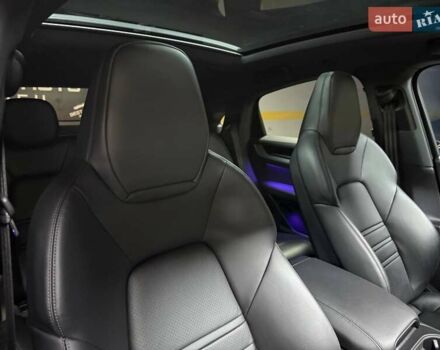 Черный Порше Cayenne Coupe, объемом двигателя 3 л и пробегом 36 тыс. км за 119500 $, фото 97 на Automoto.ua