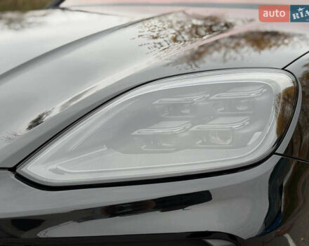 Черный Порше Cayenne Coupe, объемом двигателя 4 л и пробегом 23 тыс. км за 249900 $, фото 21 на Automoto.ua
