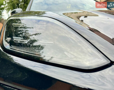 Порше Cayenne Coupe 2023 в Киеве на Automoto.ua Черный Порше Cayenne Coupe, объемом двигателя 3 л и пробегом 44 тыс. км за 125000 $, фото 22 на Automoto.ua