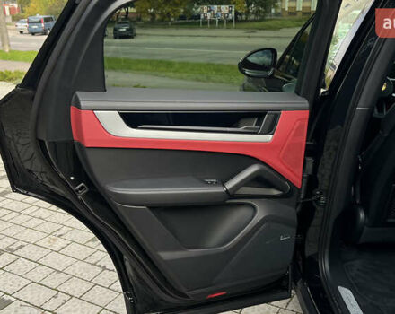 Порше Cayenne Coupe 2023 в Львове на Automoto.ua Черный Порше Cayenne Coupe, объемом двигателя 3 л и пробегом 6 тыс. км за 137000 $, фото 51 на Automoto.ua