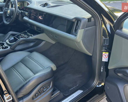 Чорний Порше Cayenne Coupe, об'ємом двигуна 3 л та пробігом 86 тис. км за 112999 $, фото 16 на Automoto.ua