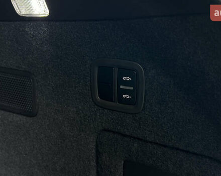 Порше Cayenne Coupe 2023 в Львове на Automoto.ua Черный Порше Cayenne Coupe, объемом двигателя 3 л и пробегом 6 тыс. км за 137000 $, фото 65 на Automoto.ua