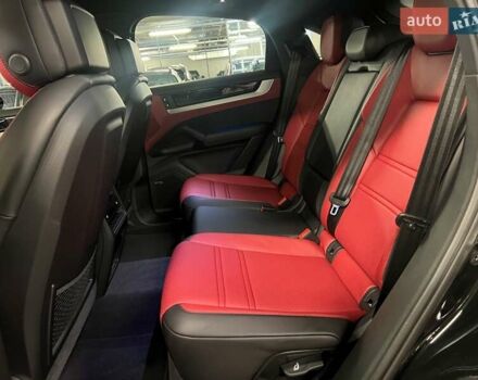 Черный Порше Cayenne Coupe, объемом двигателя 3 л и пробегом 10 тыс. км за 138625 $, фото 49 на Automoto.ua