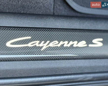 Черный Порше Cayenne Coupe, объемом двигателя 3.98 л и пробегом 19 тыс. км за 170000 $, фото 58 на Automoto.ua