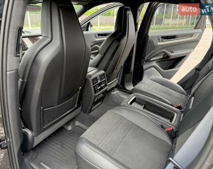 Черный Порше Cayenne Coupe, объемом двигателя 4 л и пробегом 7 тыс. км за 310000 $, фото 70 на Automoto.ua