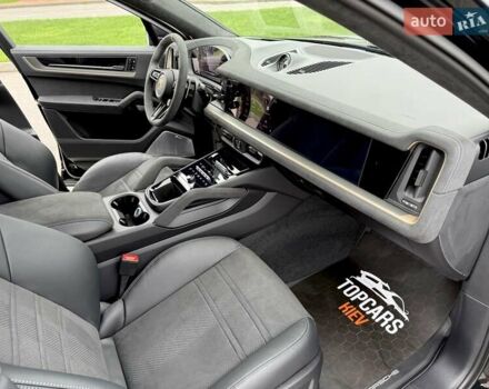 Черный Порше Cayenne Coupe, объемом двигателя 4 л и пробегом 7 тыс. км за 310000 $, фото 48 на Automoto.ua