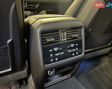 Черный Порше Cayenne Coupe, объемом двигателя 4 л и пробегом 2 тыс. км за 312417 $, фото 56 на Automoto.ua
