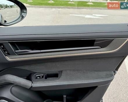 Черный Порше Cayenne Coupe, объемом двигателя 4 л и пробегом 7 тыс. км за 310000 $, фото 42 на Automoto.ua