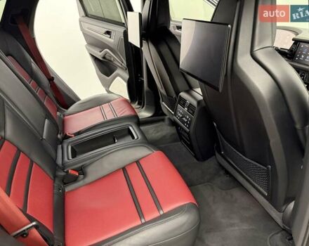 Черный Порше Cayenne Coupe, объемом двигателя 4 л и пробегом 25 тыс. км за 302700 $, фото 48 на Automoto.ua