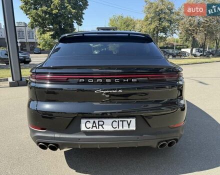Черный Порше Cayenne Coupe, объемом двигателя 4 л и пробегом 40 тыс. км за 177000 $, фото 6 на Automoto.ua