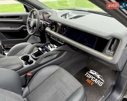 Черный Порше Cayenne Coupe, объемом двигателя 4 л и пробегом 7 тыс. км за 310000 $, фото 49 на Automoto.ua