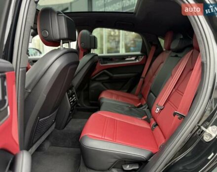 Черный Порше Cayenne Coupe, объемом двигателя 4 л и пробегом 45 тыс. км за 172000 $, фото 21 на Automoto.ua