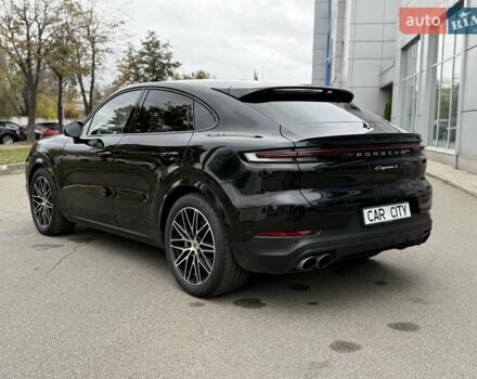 Черный Порше Cayenne Coupe, объемом двигателя 4 л и пробегом 45 тыс. км за 172000 $, фото 4 на Automoto.ua
