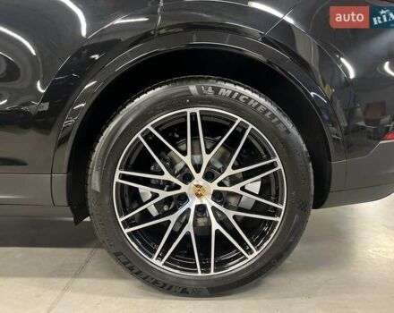 Черный Порше Cayenne Coupe, объемом двигателя 3 л и пробегом 10 тыс. км за 138625 $, фото 16 на Automoto.ua