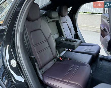 Черный Порше Cayenne Coupe, объемом двигателя 3.98 л и пробегом 19 тыс. км за 170000 $, фото 57 на Automoto.ua