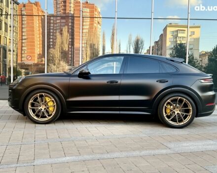 Чорний Порше Cayenne Coupe, об'ємом двигуна 4 л та пробігом 5 тис. км за 210000 $, фото 4 на Automoto.ua