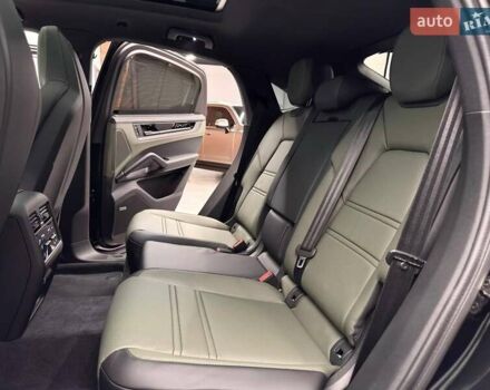 Черный Порше Cayenne Coupe, объемом двигателя 3 л и пробегом 1 тыс. км за 166500 $, фото 59 на Automoto.ua