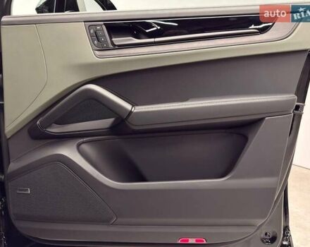 Черный Порше Cayenne Coupe, объемом двигателя 3 л и пробегом 1 тыс. км за 166500 $, фото 66 на Automoto.ua