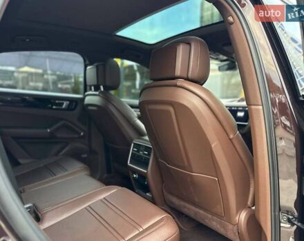 Коричневый Порше Cayenne Coupe, объемом двигателя 3 л и пробегом 76 тыс. км за 77000 $, фото 32 на Automoto.ua