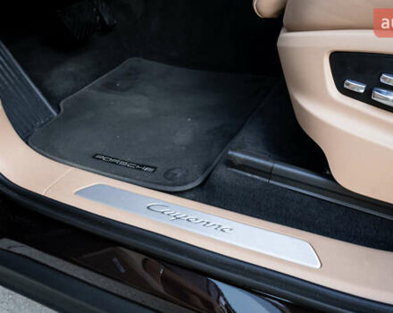 Коричневый Порше Cayenne Coupe, объемом двигателя 3 л и пробегом 55 тыс. км за 95500 $, фото 36 на Automoto.ua