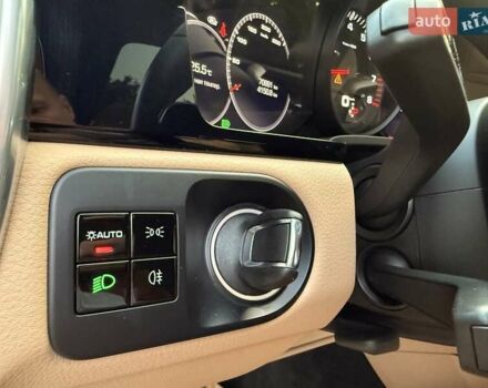 Красный Порше Cayenne Coupe, объемом двигателя 3 л и пробегом 71 тыс. км за 64500 $, фото 25 на Automoto.ua