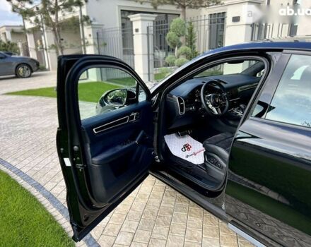Порше Cayenne Coupe, объемом двигателя 4 л и пробегом 2 тыс. км за 168000 $, фото 24 на Automoto.ua