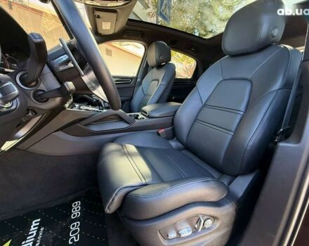 Порше Cayenne Coupe, об'ємом двигуна 3 л та пробігом 3 тис. км за 86000 $, фото 12 на Automoto.ua