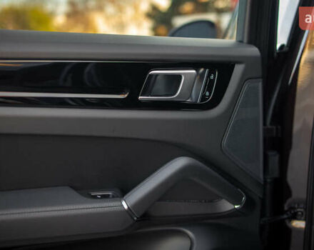 Порше Cayenne Coupe, объемом двигателя 3 л и пробегом 73 тыс. км за 69900 $, фото 35 на Automoto.ua