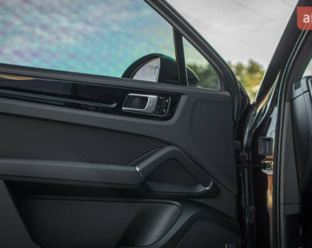 Порше Cayenne Coupe, объемом двигателя 3 л и пробегом 73 тыс. км за 69900 $, фото 24 на Automoto.ua