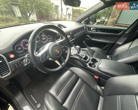 Порше Cayenne Coupe, объемом двигателя 2.89 л и пробегом 79 тыс. км за 77000 $, фото 20 на Automoto.ua