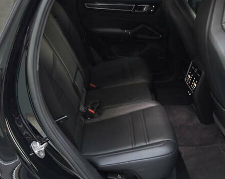 Порше Cayenne Coupe, объемом двигателя 4 л и пробегом 25 тыс. км за 114000 $, фото 44 на Automoto.ua