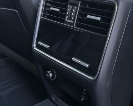 Порше Cayenne Coupe, объемом двигателя 4 л и пробегом 25 тыс. км за 105000 $, фото 29 на Automoto.ua