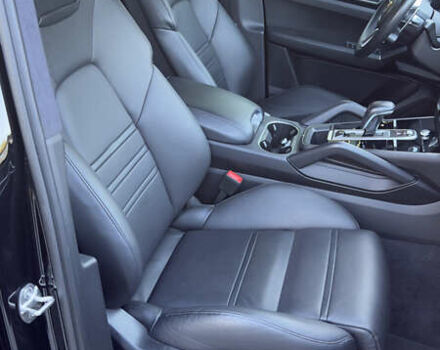 Порше Cayenne Coupe, объемом двигателя 4 л и пробегом 25 тыс. км за 105000 $, фото 21 на Automoto.ua