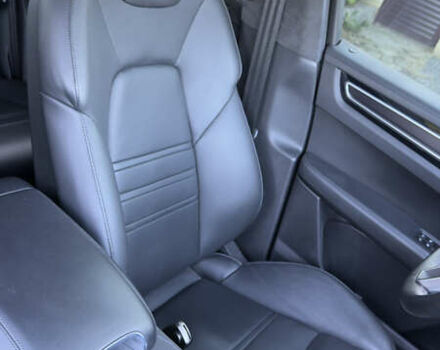 Порше Cayenne Coupe, объемом двигателя 4 л и пробегом 25 тыс. км за 105000 $, фото 24 на Automoto.ua