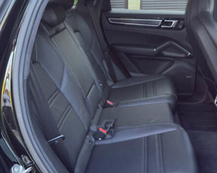 Порше Cayenne Coupe, объемом двигателя 4 л и пробегом 25 тыс. км за 108000 $, фото 29 на Automoto.ua