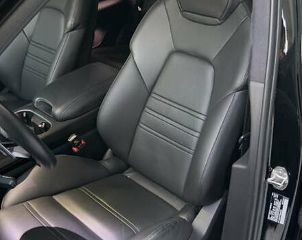 Порше Cayenne Coupe, объемом двигателя 4 л и пробегом 25 тыс. км за 114000 $, фото 23 на Automoto.ua