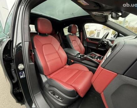 Порше Cayenne Coupe, объемом двигателя 4 л и пробегом 45 тыс. км за 172000 $, фото 17 на Automoto.ua