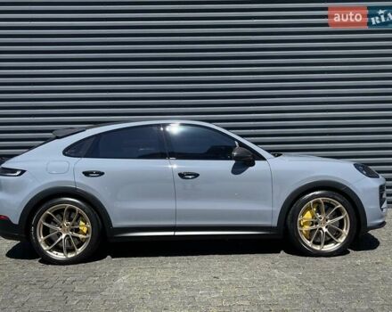 Порше Cayenne Coupe, объемом двигателя 4 л и пробегом 7 тыс. км за 290000 $, фото 6 на Automoto.ua