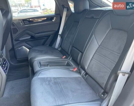 Порше Cayenne Coupe, объемом двигателя 4 л и пробегом 7 тыс. км за 290000 $, фото 20 на Automoto.ua