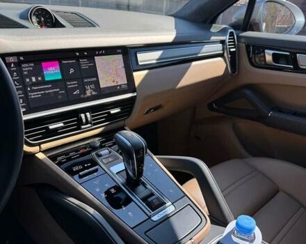 Серый Порше Cayenne Coupe, объемом двигателя 4 л и пробегом 57 тыс. км за 99800 $, фото 29 на Automoto.ua