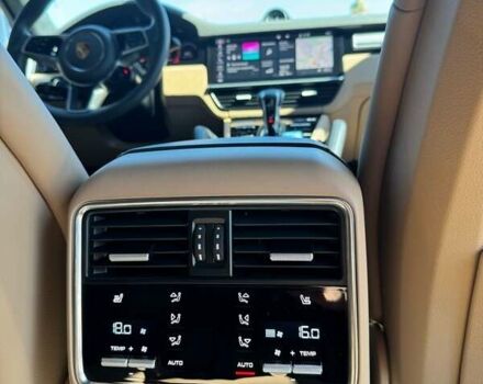 Серый Порше Cayenne Coupe, объемом двигателя 4 л и пробегом 57 тыс. км за 99800 $, фото 30 на Automoto.ua