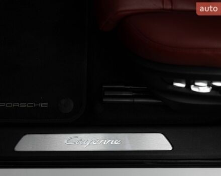 Серый Порше Cayenne Coupe, объемом двигателя 3 л и пробегом 56 тыс. км за 91000 $, фото 43 на Automoto.ua