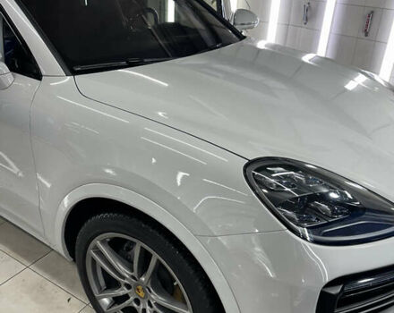 Серый Порше Cayenne Coupe, объемом двигателя 3 л и пробегом 58 тыс. км за 92500 $, фото 4 на Automoto.ua