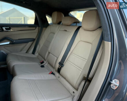 Серый Порше Cayenne Coupe, объемом двигателя 4 л и пробегом 34 тыс. км за 99900 $, фото 68 на Automoto.ua