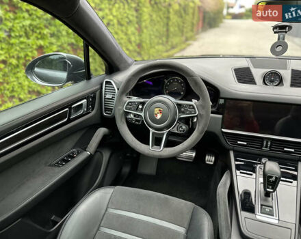 Серый Порше Cayenne Coupe, объемом двигателя 4 л и пробегом 56 тыс. км за 99000 $, фото 22 на Automoto.ua