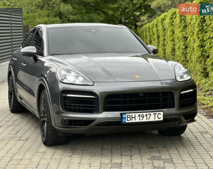 Серый Порше Cayenne Coupe, объемом двигателя 4 л и пробегом 56 тыс. км за 99000 $, фото 62 на Automoto.ua