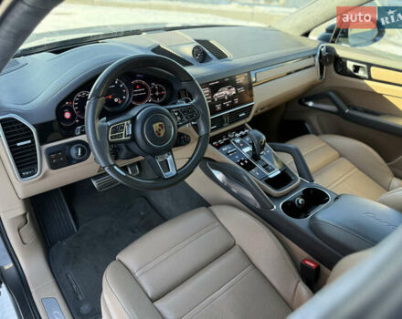Серый Порше Cayenne Coupe, объемом двигателя 4 л и пробегом 34 тыс. км за 99900 $, фото 42 на Automoto.ua