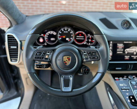 Серый Порше Cayenne Coupe, объемом двигателя 4 л и пробегом 34 тыс. км за 99900 $, фото 45 на Automoto.ua
