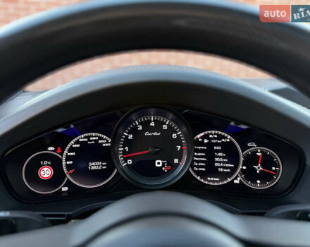 Серый Порше Cayenne Coupe, объемом двигателя 4 л и пробегом 34 тыс. км за 99900 $, фото 47 на Automoto.ua